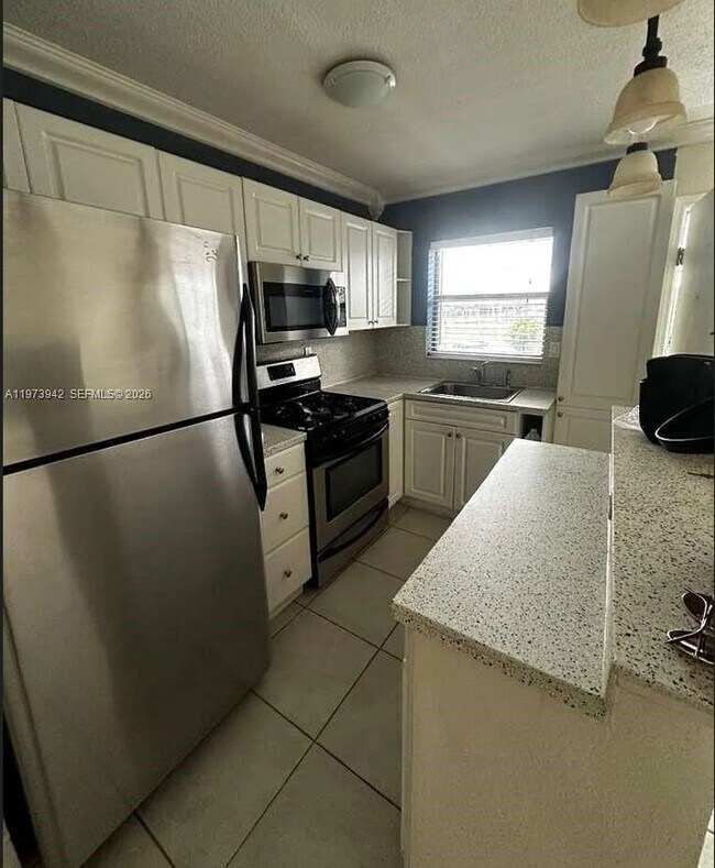 Foto del edificio - 7101 SW 89th Ct