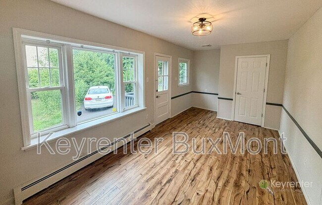 Foto del edificio - 211 Summer Ave