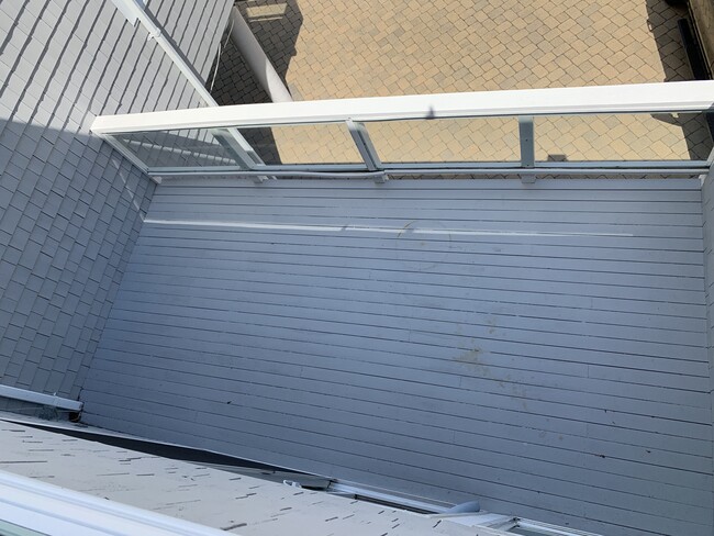 Deck - 64 Boon St