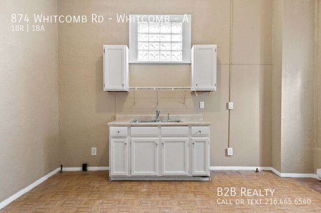 Foto del edificio - 874 Whitcomb Rd