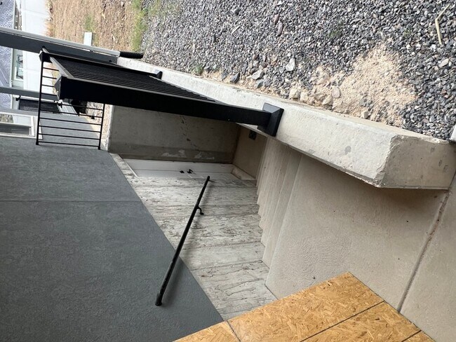 Foto del edificio - 3632 E Owahee St