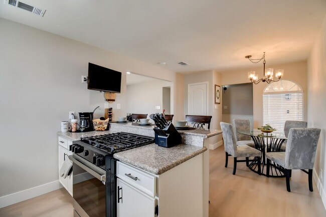 Foto del edificio - Fabulous 3-bedroom 2-bathroom home