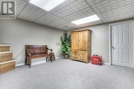 Photo du bâtiment - 64 Parkway Ave