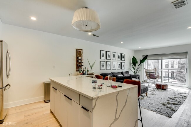 1 Bed - Living Room - Lincoln 1955 N