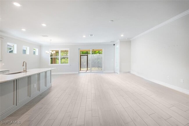 Building Photo - 388 Grace Bay Ln