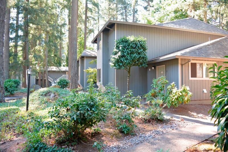 Foto principal - 4628 Oakridge Rd