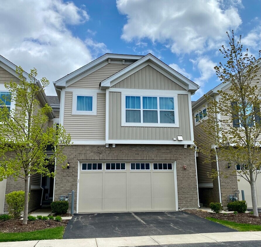 Foto principal - 3247 N Heritage Ln