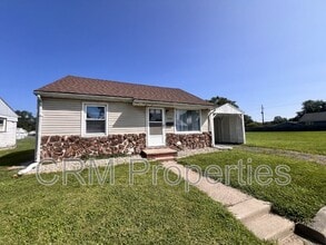 Building Photo - 1034 E Elm St