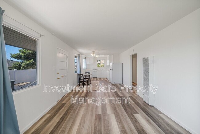 Foto del edificio - 6627 Comly Ct