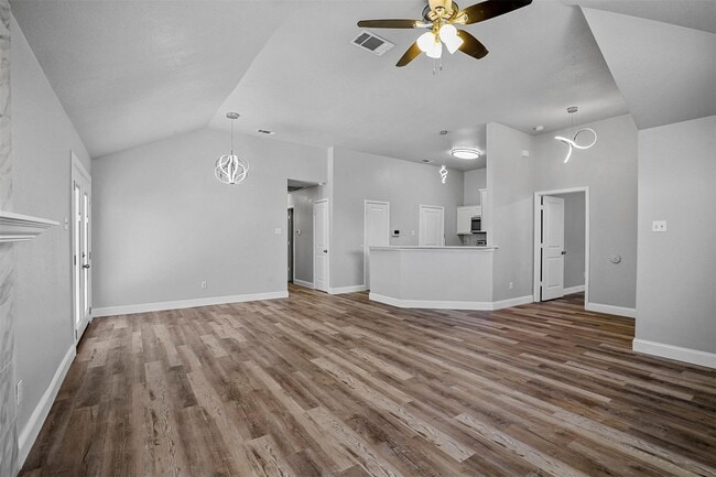 Building Photo - 1533 Prescott Dr
