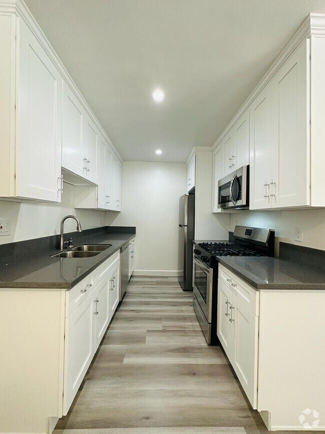 Apartments near Azteca Center in Huntington Park, CA Page 13