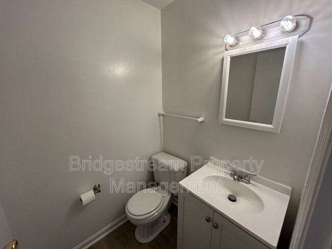Foto del edificio - 955 Taylorsview Dr