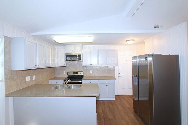 Building Photo - 1610 Burnley Dr