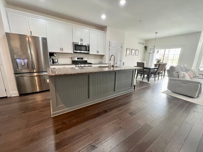 Foto del edificio - Stunning 3-Bedroom Townhome in Royersford!...