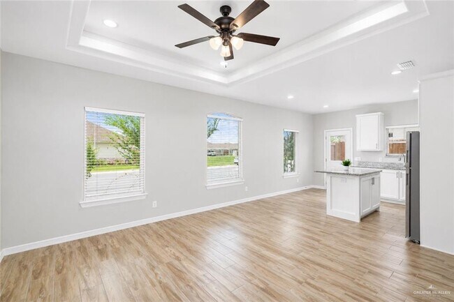 Foto del edificio - 810 N Blair Ave