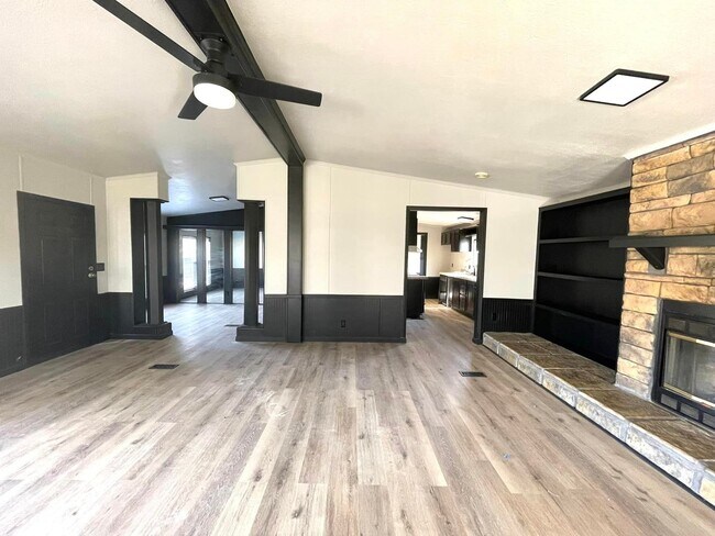 Building Photo - Multi-unit rental portfolio off Basin Rd