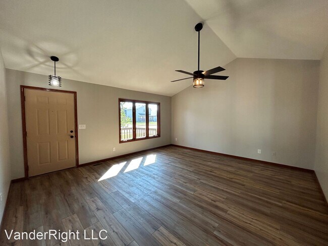 Foto del edificio - 3 br, 2 bath House - 1515 S Campbell Trl