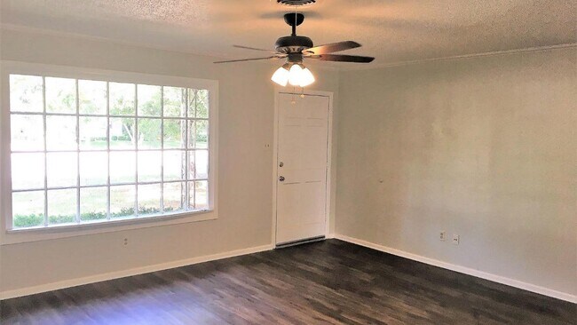 Foto del edificio - 4803 11th St