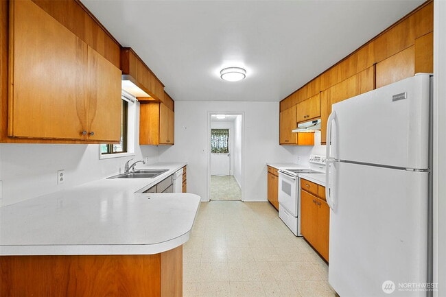 Building Photo - "Charming 3-Bed, 2-Bath Home in Everett – Your Perfect Retreat Awaits!"