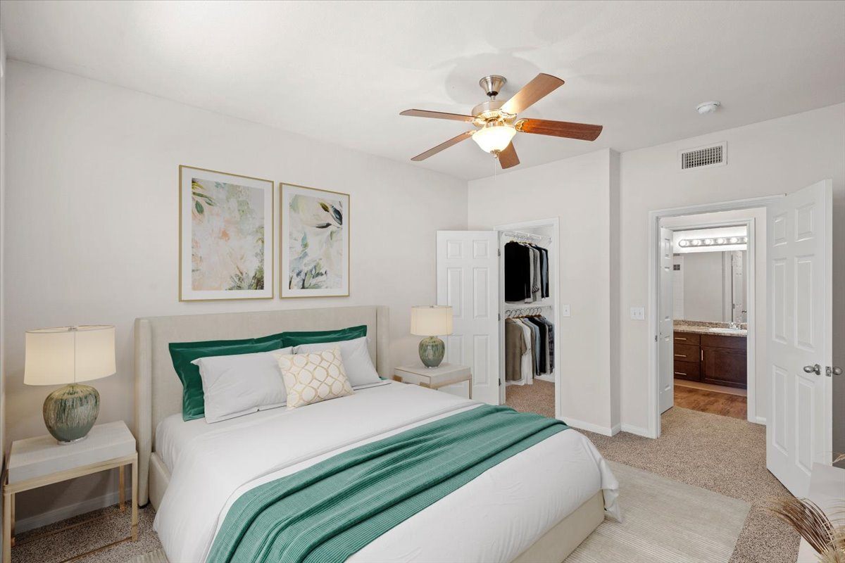 Crescent Apartment Homes Apartments in Lenexa, KS