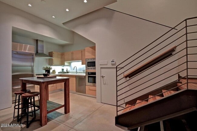 Photo - 4747 N Scottsdale Rd House