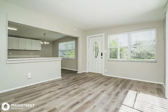 Building Photo - 5300 6th Ave S, St Petersburg, FL 33707