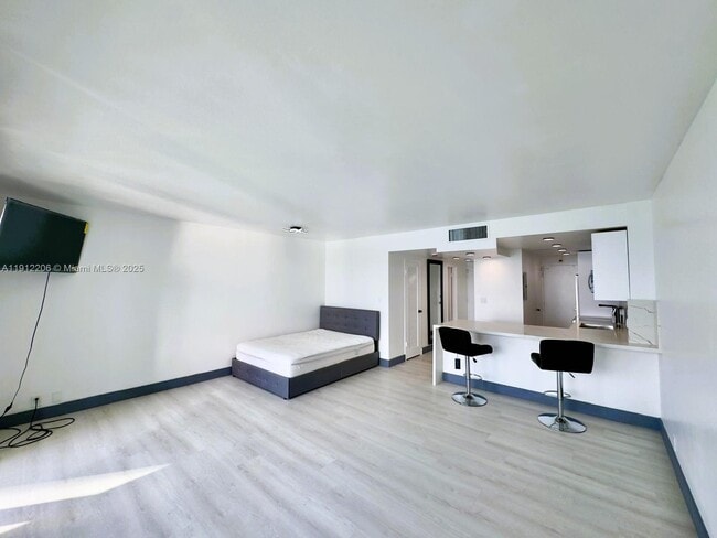 Foto del edificio - 1000 West Ave