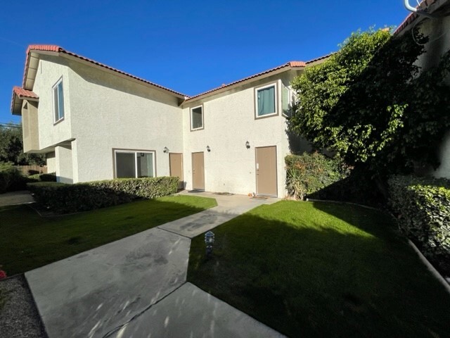 Building Photo - 74606 Driftwood Dr