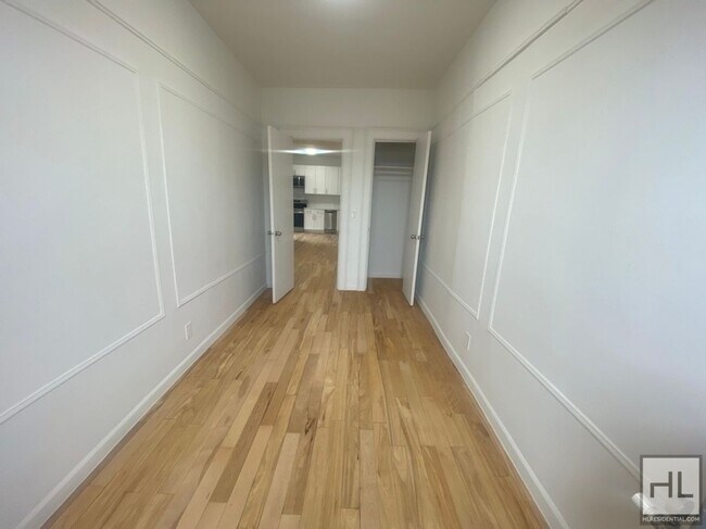 Foto del edificio - NOSTRAND AVENUE / Newly Renovated 3-bed, 1...
