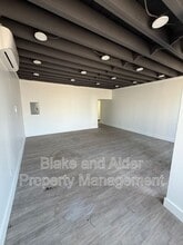 Building Photo - 3554 NE Sandy Blvd