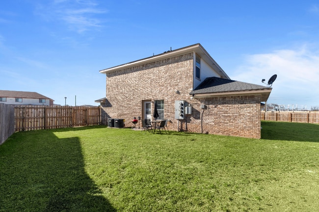 Foto del edificio - 2803 Vernice Loop