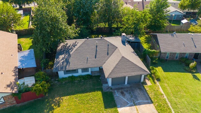 Foto del edificio - Beautiful home in North Edmond