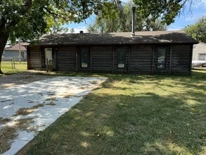 Building Photo - 3649 SW Kirklawn Ave