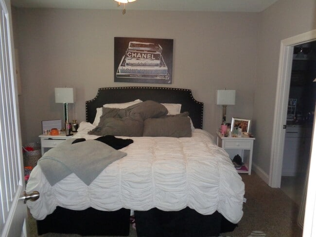 Photo - 4BR/4.5BA For Rent Townhome