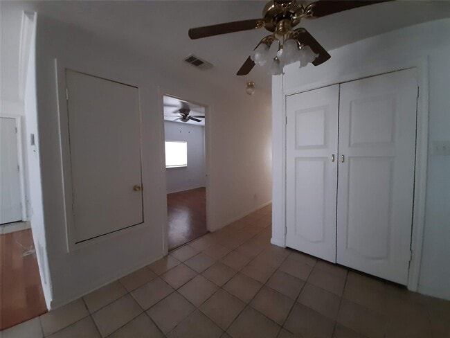 Foto del edificio - 4542 Otterbury Dr