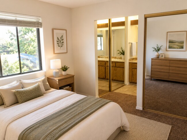 Dormitorio principal - 10272 Black Mountain Rd