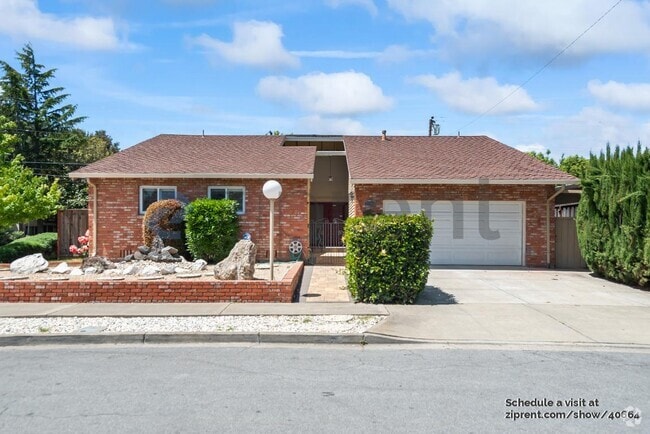 Building Photo - 38596 Athy St