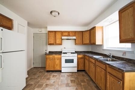 Foto del edificio - 14100 S Tracy Ave