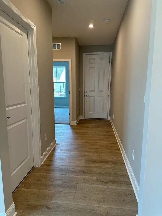 Foto del edificio - 1254 Fairstone Dr