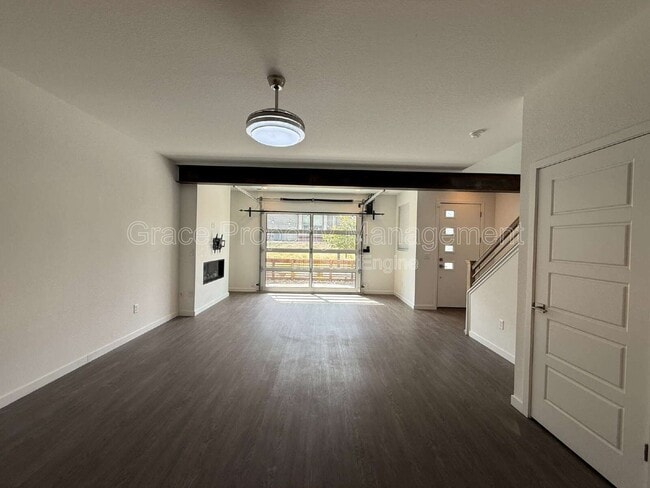 Building Photo - 6387 Moore Ct