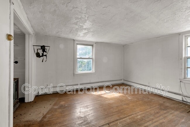 Foto del edificio - 111 Cottage St