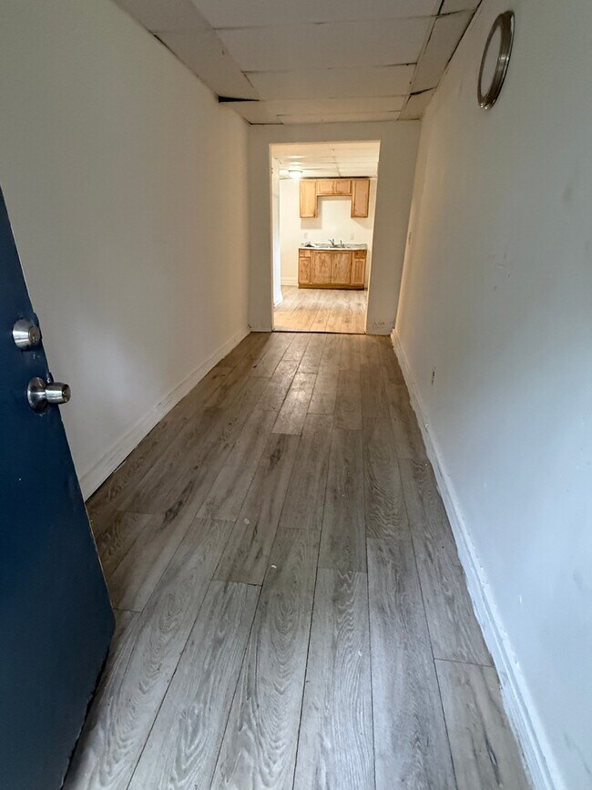 Foto del edificio - 15220 Saranac Rd