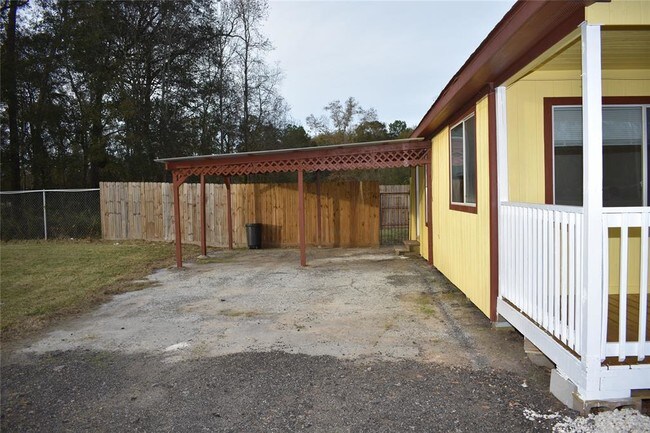 Building Photo - 17475 Indian Trail S