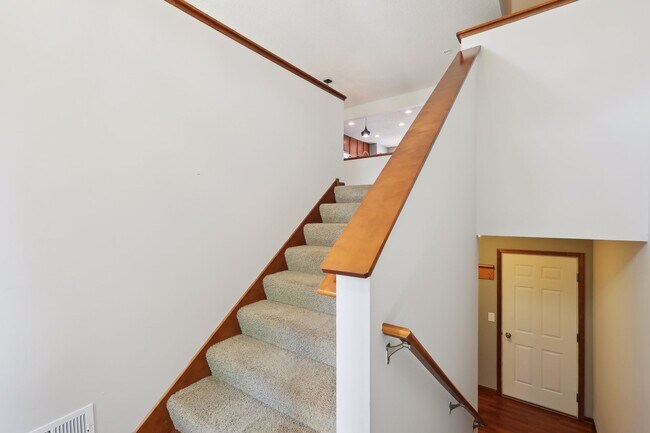 Foto del edificio - 15024 Farnham Ave N