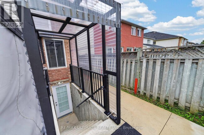 Building Photo - 82 Yellow Brick Rd