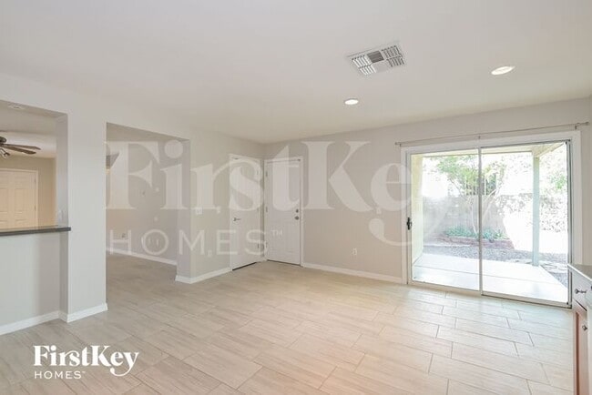 Building Photo - 7625 E Desert Overlook Dr