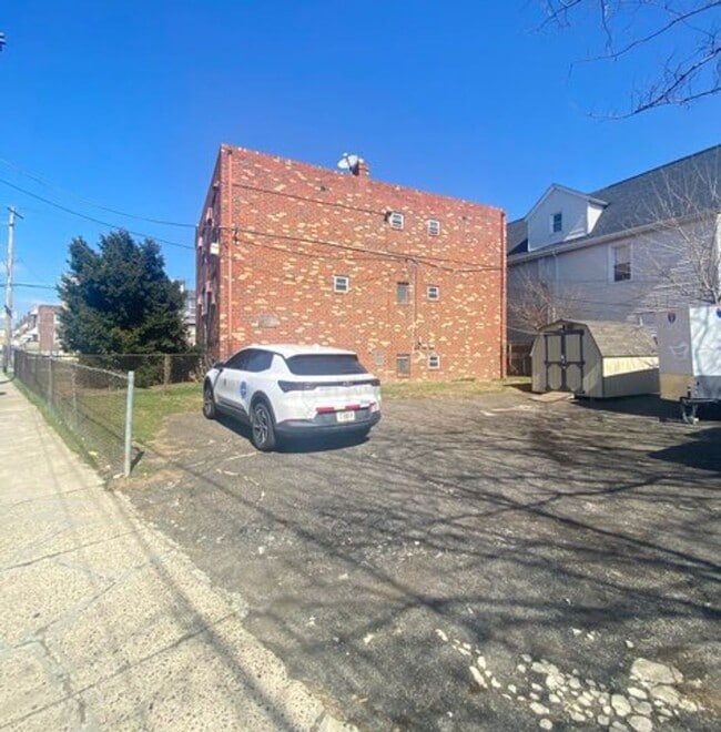 Photo - 5701 Tulip St Apartment