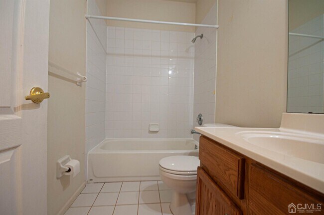 Building Photo - 818 Dominick Ct