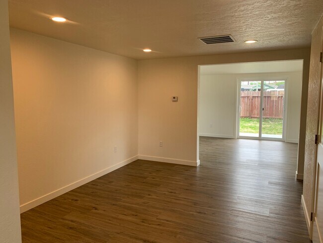 Foto del edificio - 1916 Park St