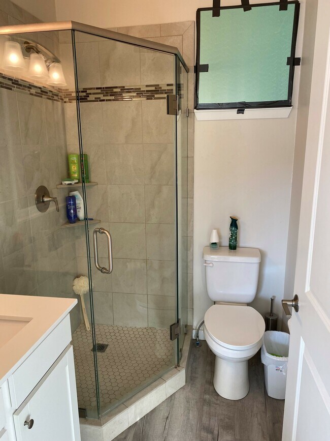 Foto del edificio - 1100 Buckhorn Valley Blvd